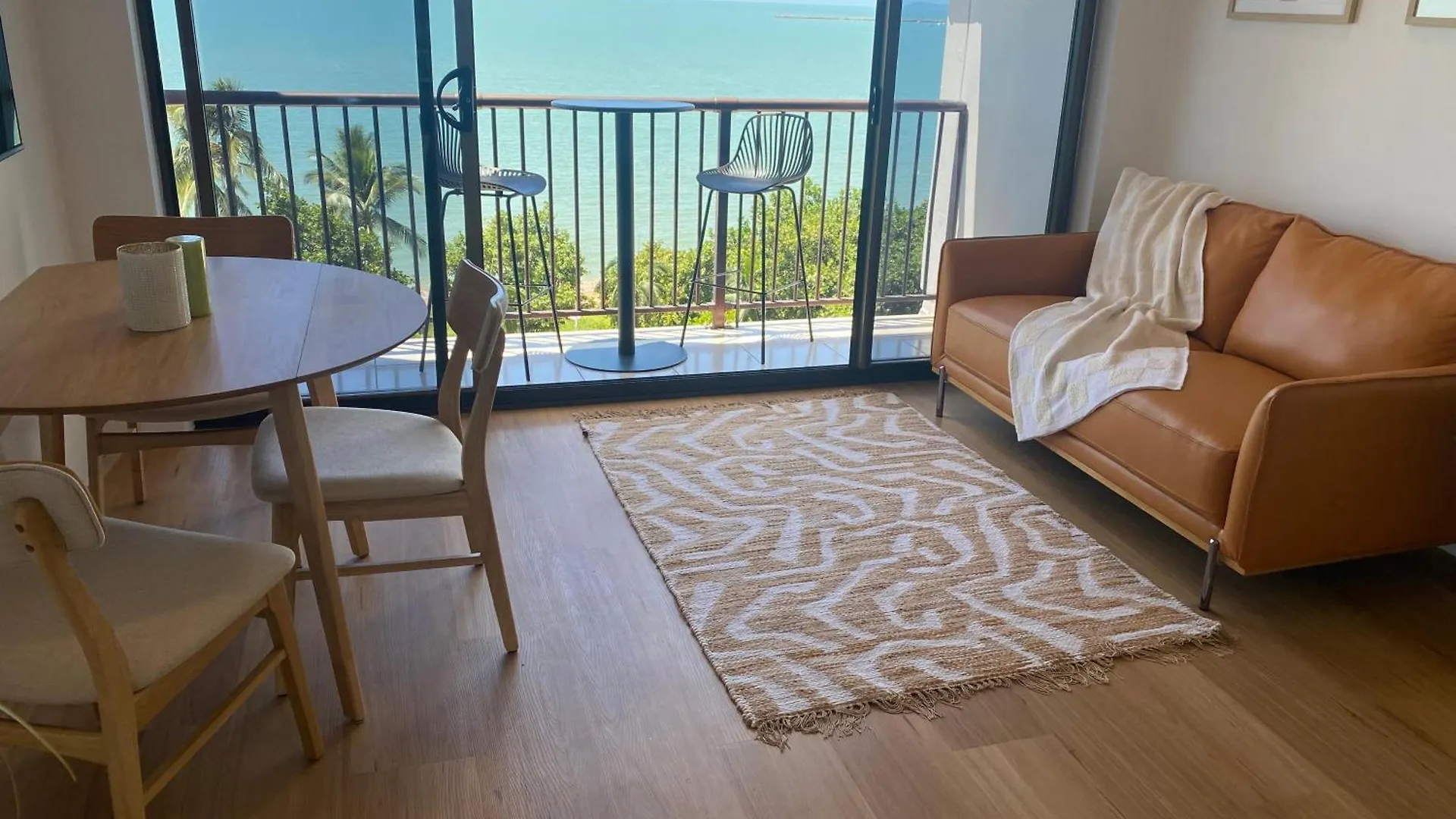 It'S All About The Views! Townsville